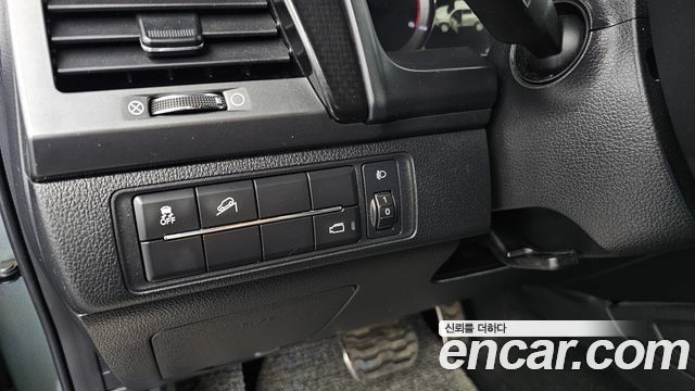 KG Mobility (SsangYong) Rexton Sports Khan Diesel 2.2 2WD Prestige 2021 — фото 27