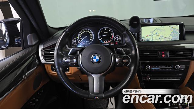 BMW X6 (F16) M50d 2015 — фото 13
