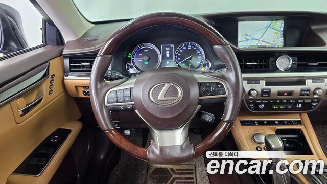 Lexus ES300h Supreme+ XV60 2018 — фото 13
