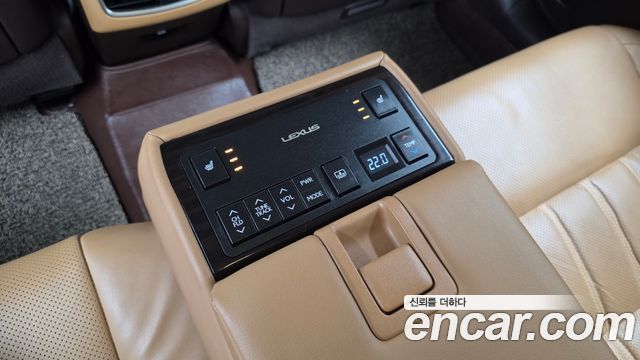 Lexus ES300h Supreme+ XV60 2018 — фото 18