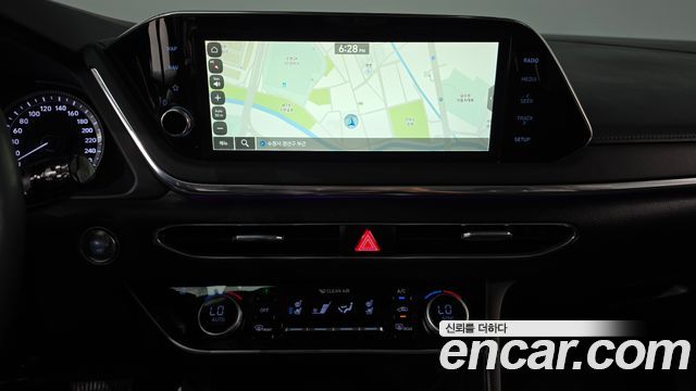 Hyundai Sonata (DN8) 2.0 Premium Plus 2022 — фото 16