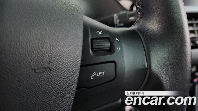 Peugeot 2008 1.5 BlueHDi Allure 2019 — фото 14