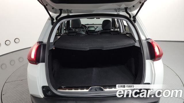 Peugeot 2008 1.5 BlueHDi Allure 2019 — фото 16