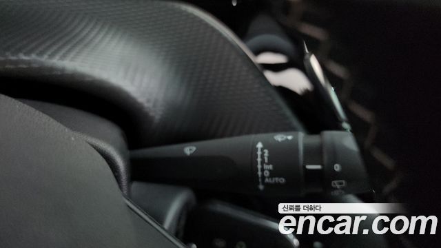 Peugeot 2008 1.5 BlueHDi Allure 2019 — фото 19
