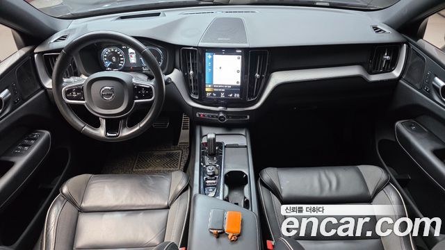 Volvo XC60 (II) T8 R-Design 2021 — фото 7