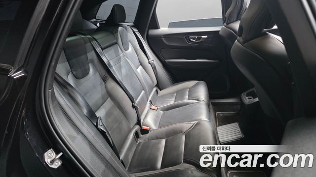 Volvo XC60 (II) T8 R-Design 2021 — фото 11