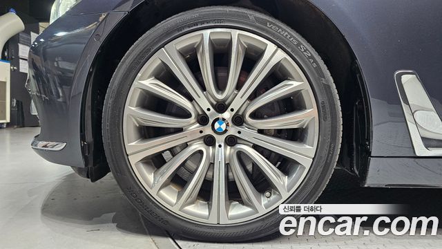 BMW 7 Series (G11) 750Li xDrive Premium 2016 — фото 5