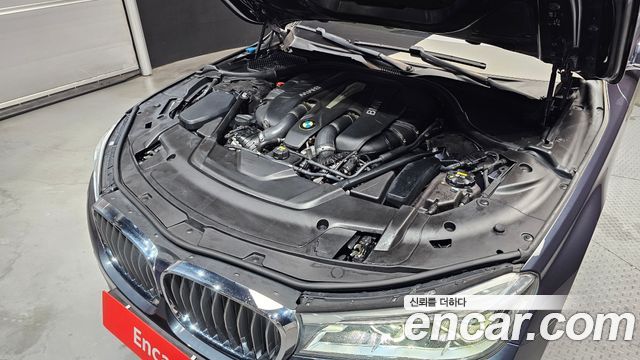 BMW 7 Series (G11) 750Li xDrive Premium 2016 — фото 6