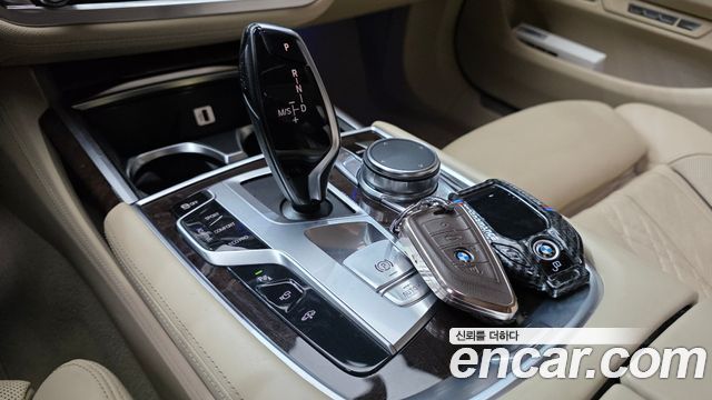 BMW 7 Series (G11) 750Li xDrive Premium 2016 — фото 9