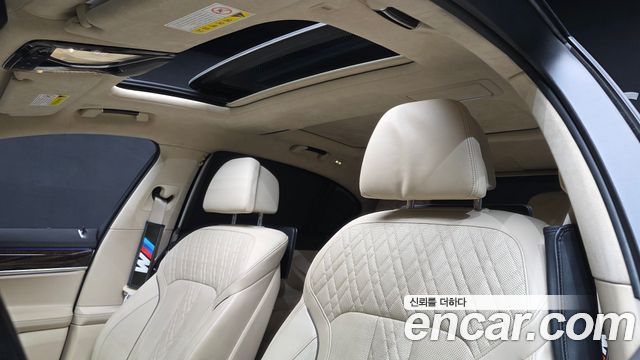 BMW 7 Series (G11) 750Li xDrive Premium 2016 — фото 18