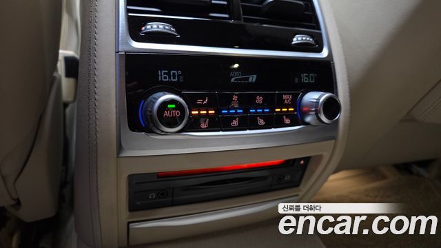 BMW 7 Series (G11) 750Li xDrive Premium 2016 — фото 19