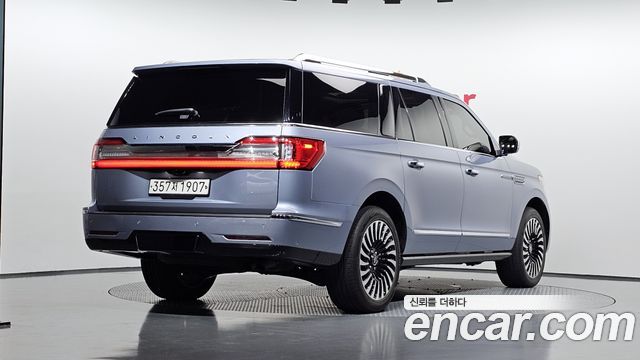 Lincoln Navigator (IV) 3.5L Black Label 2019 — фото 2