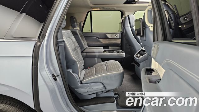 Lincoln Navigator (IV) 3.5L Black Label 2019 — фото 13