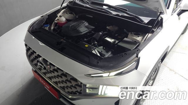 Hyundai Santa Fe Diesel 2.2 4WD Exclusive 2023 — фото 6