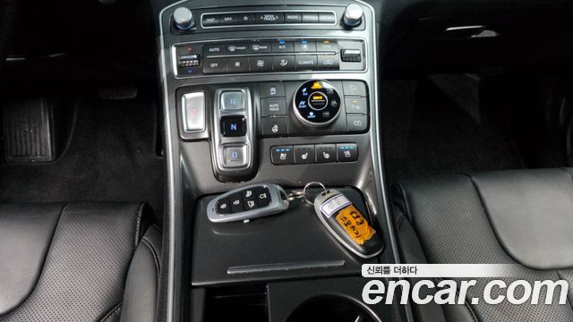 Hyundai Santa Fe Diesel 2.2 4WD Exclusive 2023 — фото 9