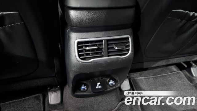 Hyundai Santa Fe Diesel 2.2 4WD Exclusive 2023 — фото 31