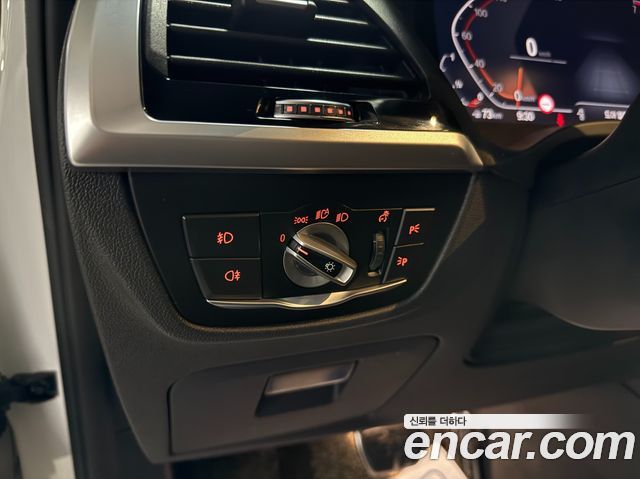 BMW X3 (G01) xDrive 20i M sports Online Exclusive Edition 2021 — фото 20