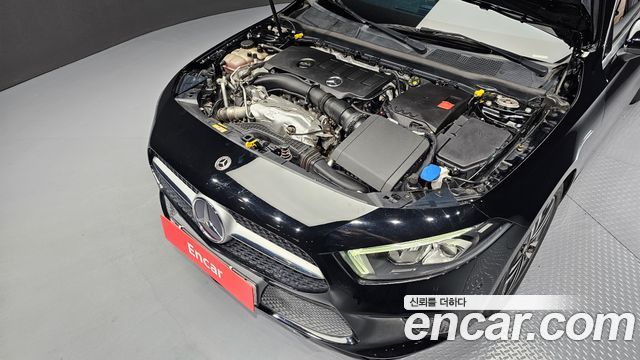 Mercedes-Benz A-Class (W177) A220 Hatchback 2021 — фото 6