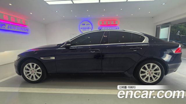 Jaguar XE 20d Perstige AWD 2017 — фото 4