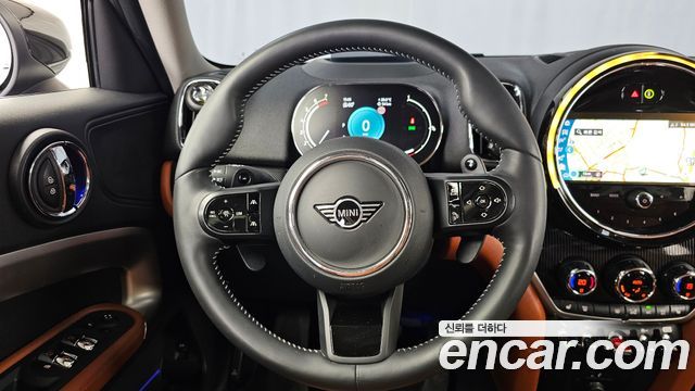 MINI Cooper S Countryman ALL4 Classic 2nd 2024 — фото 13