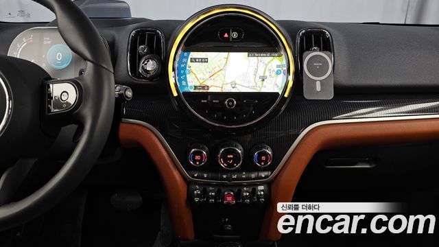 MINI Cooper S Countryman ALL4 Classic 2nd 2024 — фото 14