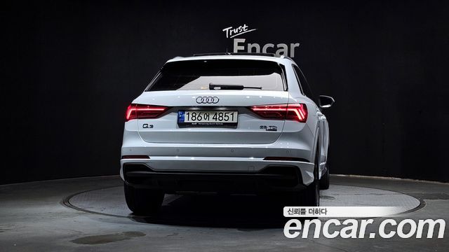 Audi Q3 (F3) 35 TDI Quattro Premium 2023 — фото 4