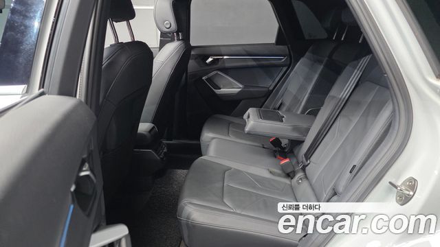 Audi Q3 (F3) 35 TDI Quattro Premium 2023 — фото 12