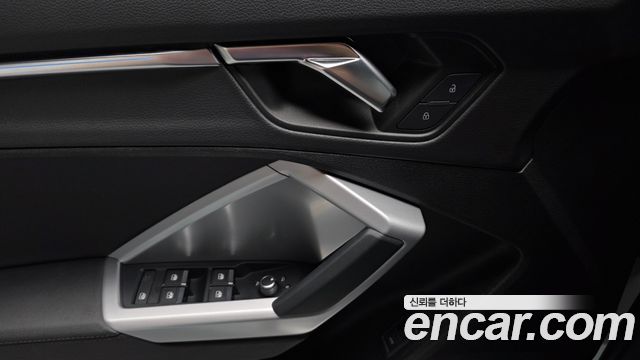 Audi Q3 (F3) 35 TDI Quattro Premium 2023 — фото 20