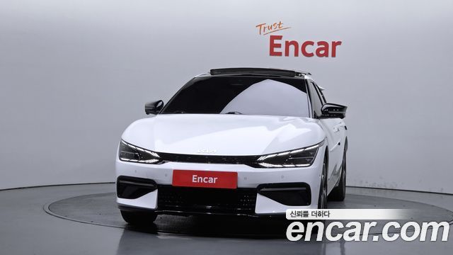 Kia EV6 Long Range 4WD GT Line 2022 — фото 3