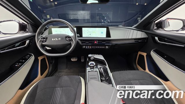 Kia EV6 Long Range 4WD GT Line 2022 — фото 7