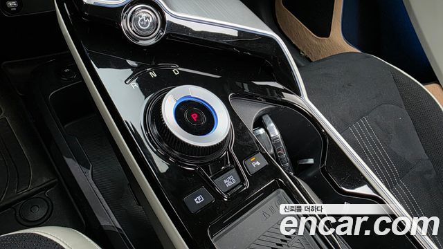 Kia EV6 Long Range 4WD GT Line 2022 — фото 9