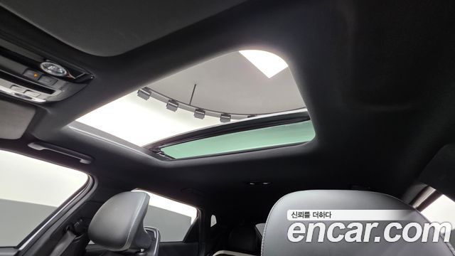 Kia EV6 Long Range 4WD GT Line 2022 — фото 18