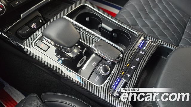 Kia Stinger Meister 3.3 GT AWD 2023 — фото 9