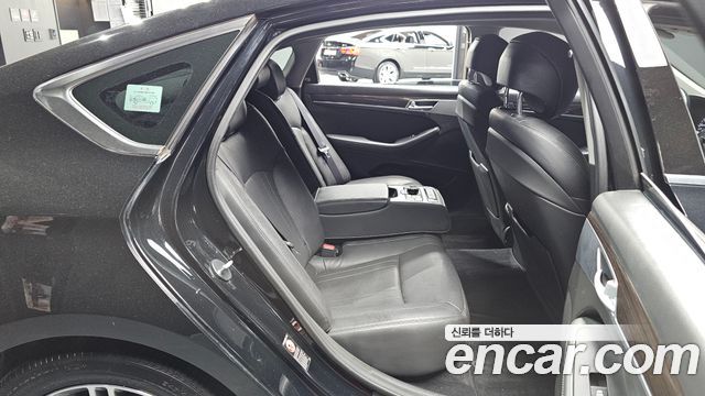 Genesis G80 3.3 GDI AWD Luxury 2017 — фото 11