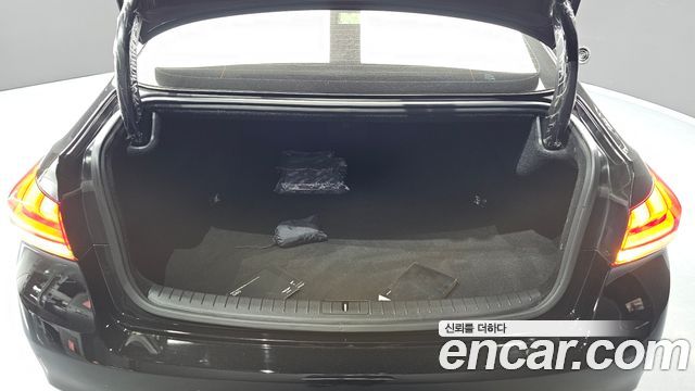 Genesis G80 3.3 GDI AWD Luxury 2017 — фото 20