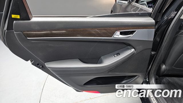 Genesis G80 3.3 GDI AWD Luxury 2017 — фото 25