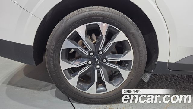 Kia Carnival (IV) Gasoline 9-Seater Prestige 2023 — фото 5