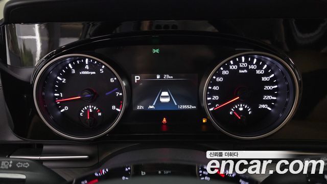 Kia Carnival (IV) Gasoline 9-Seater Prestige 2023 — фото 8