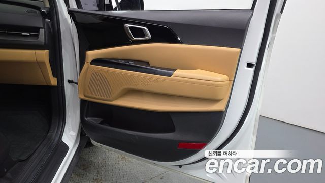 Kia Carnival (IV) Gasoline 9-Seater Prestige 2023 — фото 24