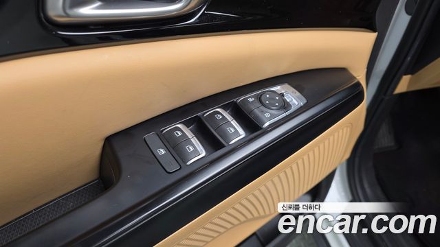 Kia Carnival (IV) Gasoline 9-Seater Prestige 2023 — фото 28