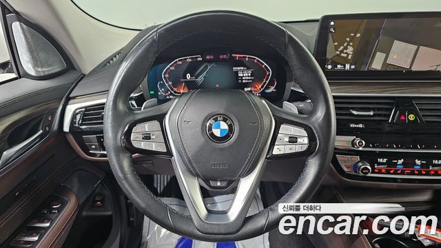 BMW 6 Series GT (G32) 630i xDrive Luxury 2022 — фото 13