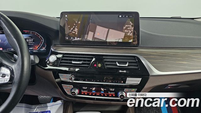 BMW 6 Series GT (G32) 630i xDrive Luxury 2022 — фото 17