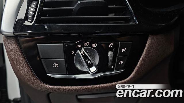 BMW 6 Series GT (G32) 630i xDrive Luxury 2022 — фото 18