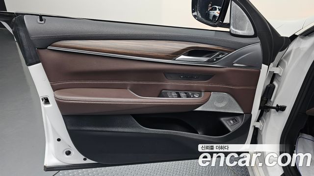 BMW 6 Series GT (G32) 630i xDrive Luxury 2022 — фото 24