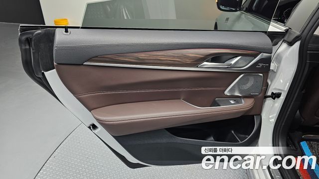 BMW 6 Series GT (G32) 630i xDrive Luxury 2022 — фото 25