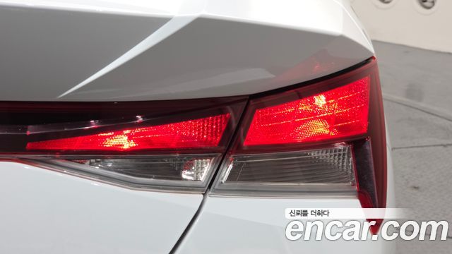 Hyundai Avante (CN7) 1.6 Smart 2021 — фото 23