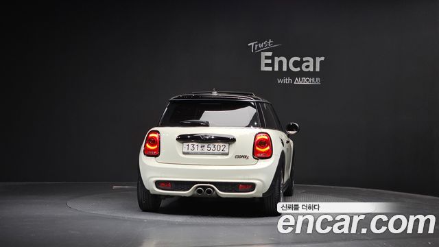 MINI Cooper S Standard Third Generation 2017 — фото 4