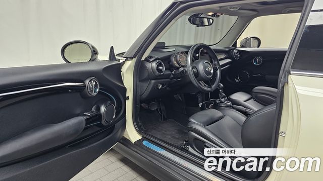 MINI Cooper S Standard Third Generation 2017 — фото 10