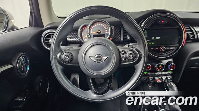 MINI Cooper S Standard Third Generation 2017 — фото 12