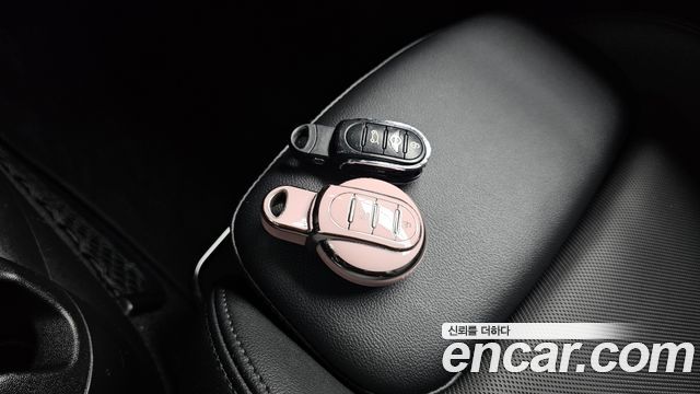 MINI Cooper S Standard Third Generation 2017 — фото 17